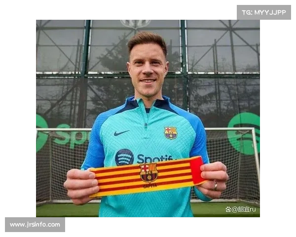 巴萨门将加西亚社媒庆祝胜利，赛季个人表现亮眼